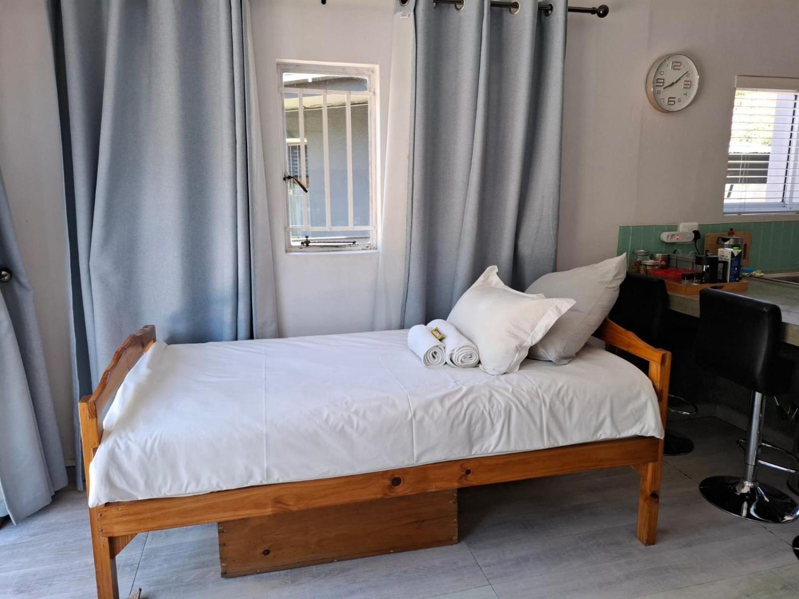 Emmaus Apartment Bloemfontein Esterno foto